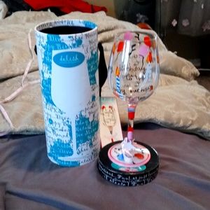Bnwt!! Handpainted wine glass by delish 15oz mouth blown goblet..